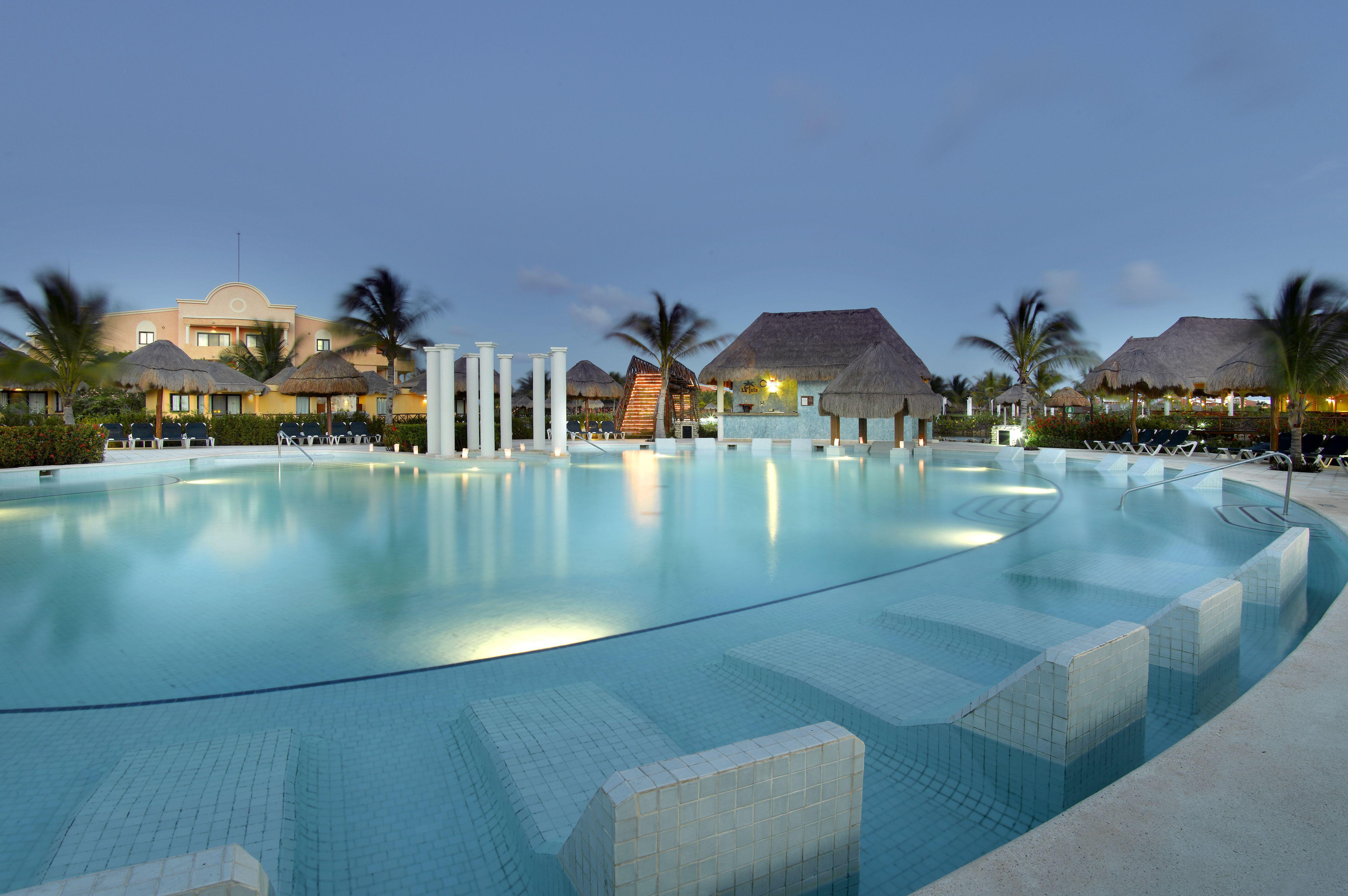 Grand Palladium Colonial Resort & Spa Riviera Maya Exteriör bild
